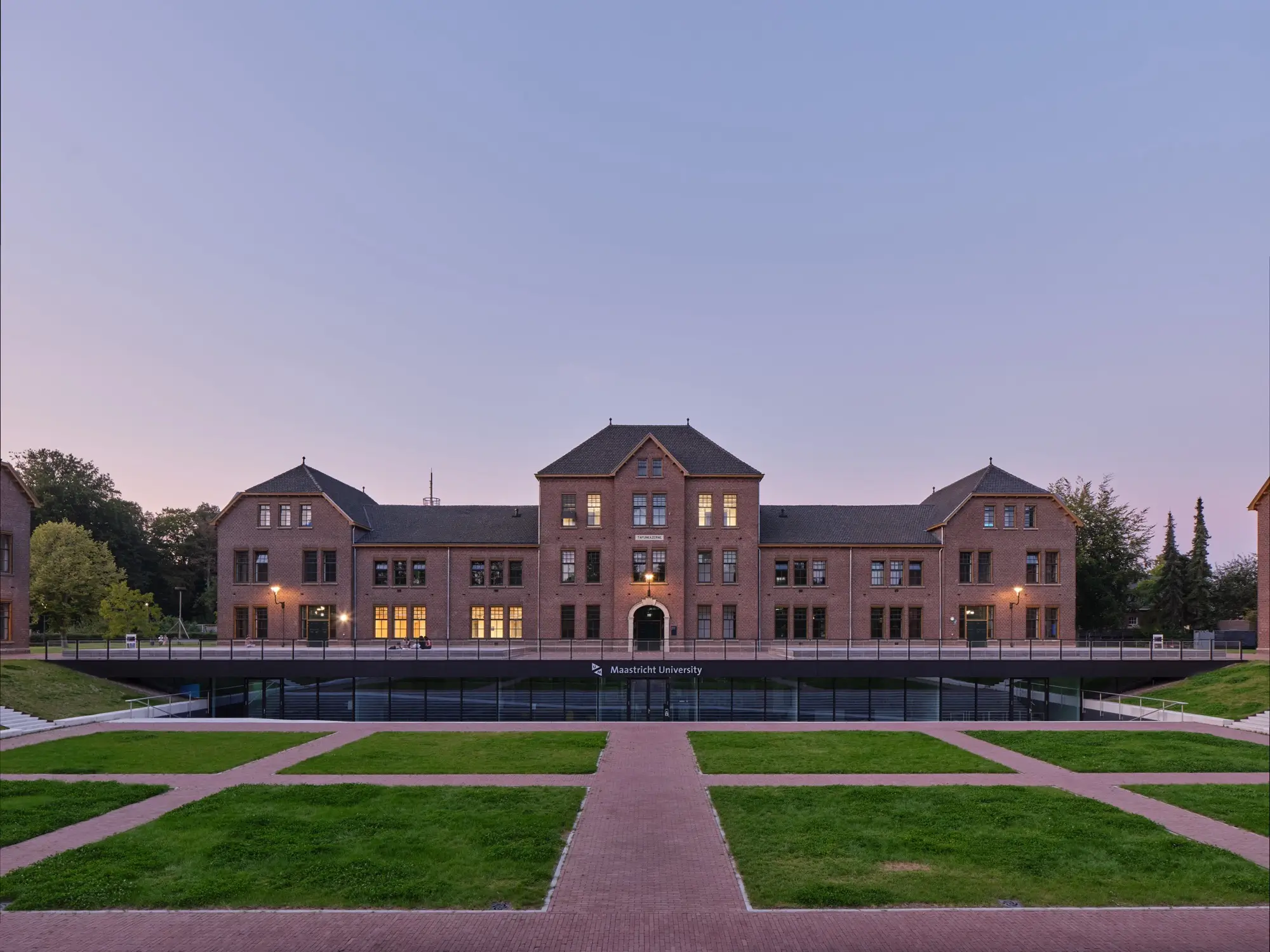 Tapijnkazerne campus at Maastricht University, modern academic setting